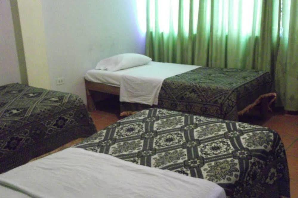 Paracas Hotel Fiorella Esterno foto